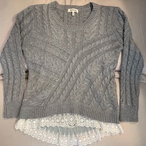 Monteau women’s cable knit sweater size medium